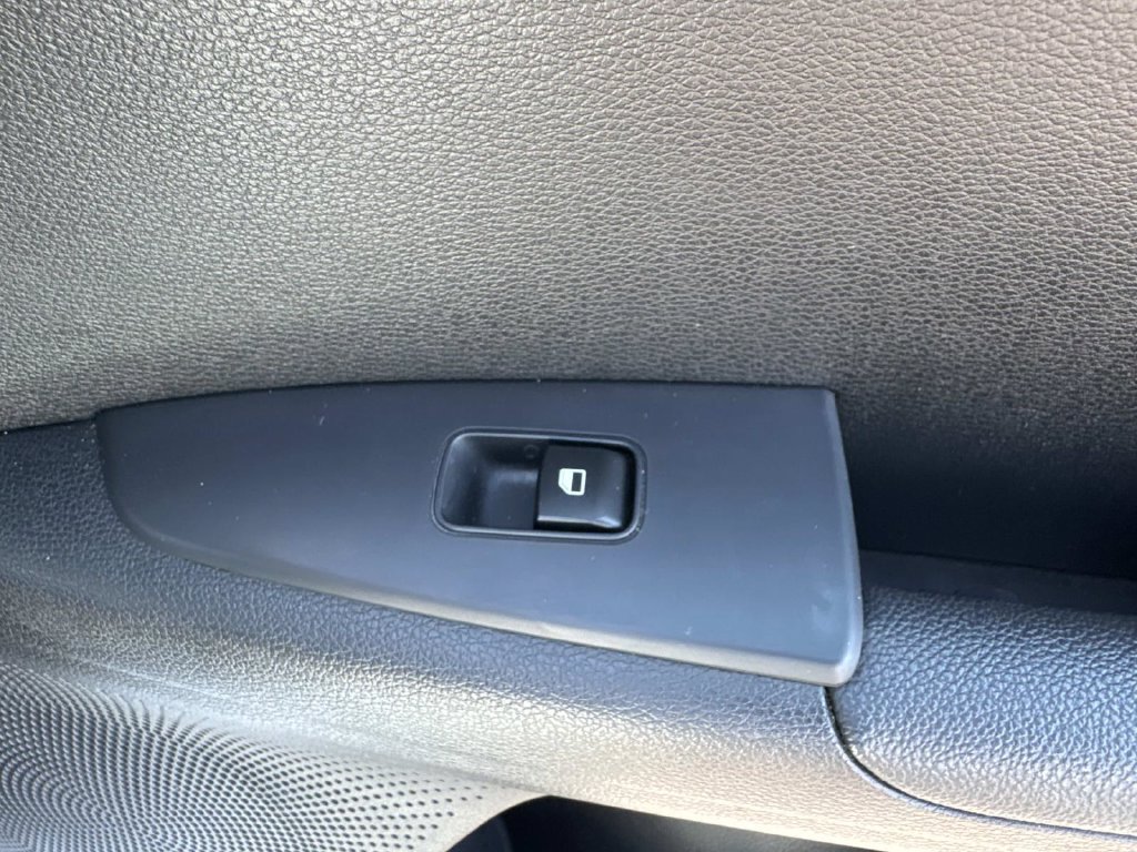 Used 2024 Kia Forte LXS FWD image 16