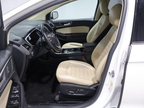 Used 2019 Ford Edge SEL w/ Equipment Group 201A AWD/4WD image 11