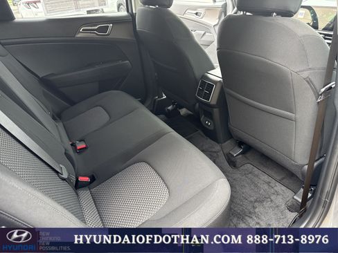 Used 2026 Kia Sportage LX FWD image 14