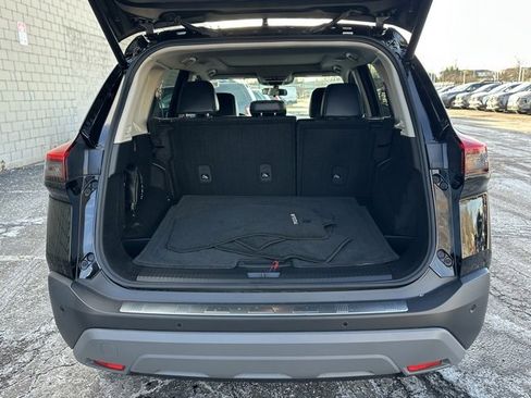 Certified 2023 Nissan Rogue SV w/ SV Premium Package image 15