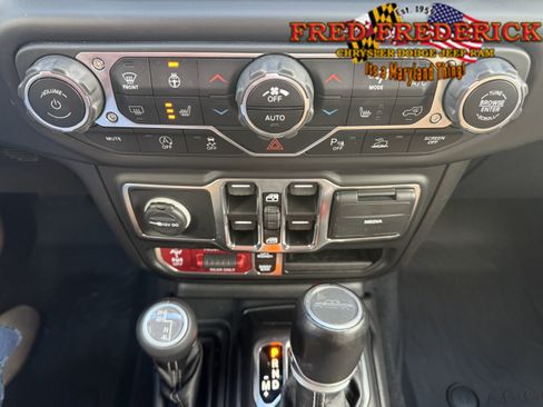 Used 2021 Jeep Gladiator Rubicon image 13