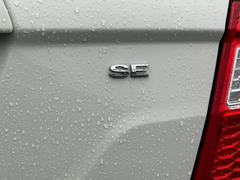 Used 2011 Ford Fusion SE w/ 201A Rapid Spec Order Code image 25