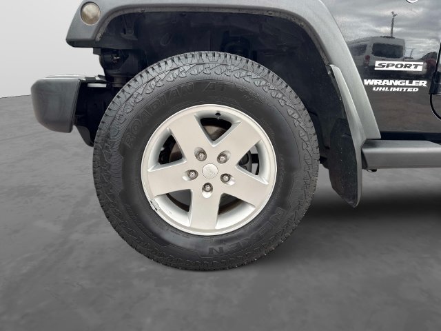 Used 2012 Jeep Wrangler Unlimited Sport AWD/4WD image 11