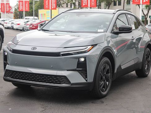 New 2026 Toyota C-HR AWD/4WD image 3