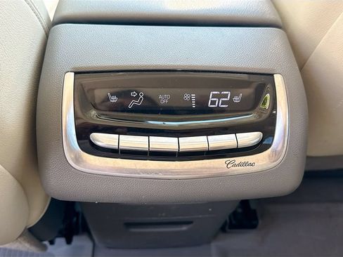 Used 2024 Cadillac XT6 Premium Luxury w/ LPO, Floor Liner Package AWD/4WD image 29