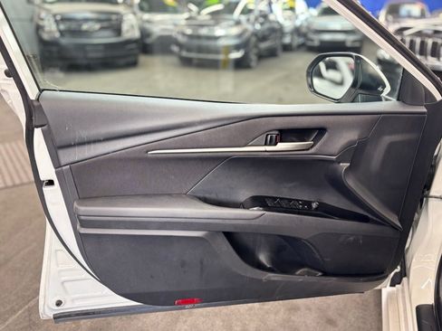 Used 2025 Toyota Camry LE FWD image 12