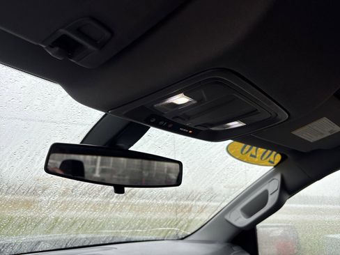 Used 2020 Chevrolet Silverado 1500 Custom w/ Custom Value Package image 18