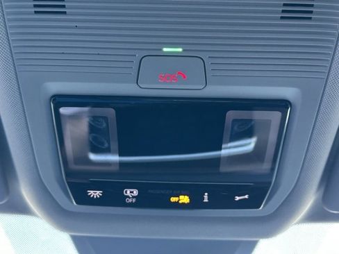 Certified 2024 Volkswagen Atlas SE image 37