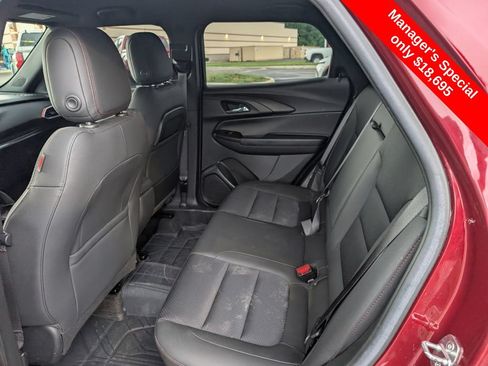 Used 2022 Chevrolet TrailBlazer RS w/ Technology Package AWD/4WD image 10
