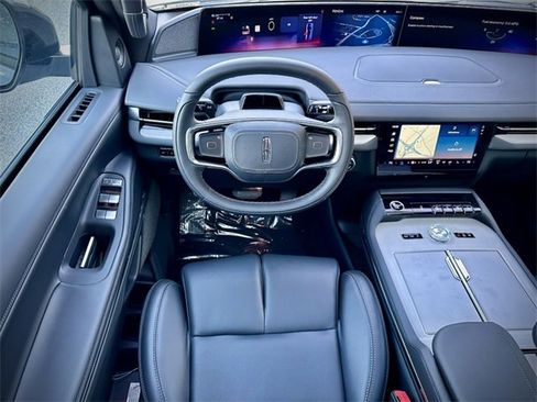 New 2025 Lincoln Navigator Reserve w/ Jet Appearance Package image 27