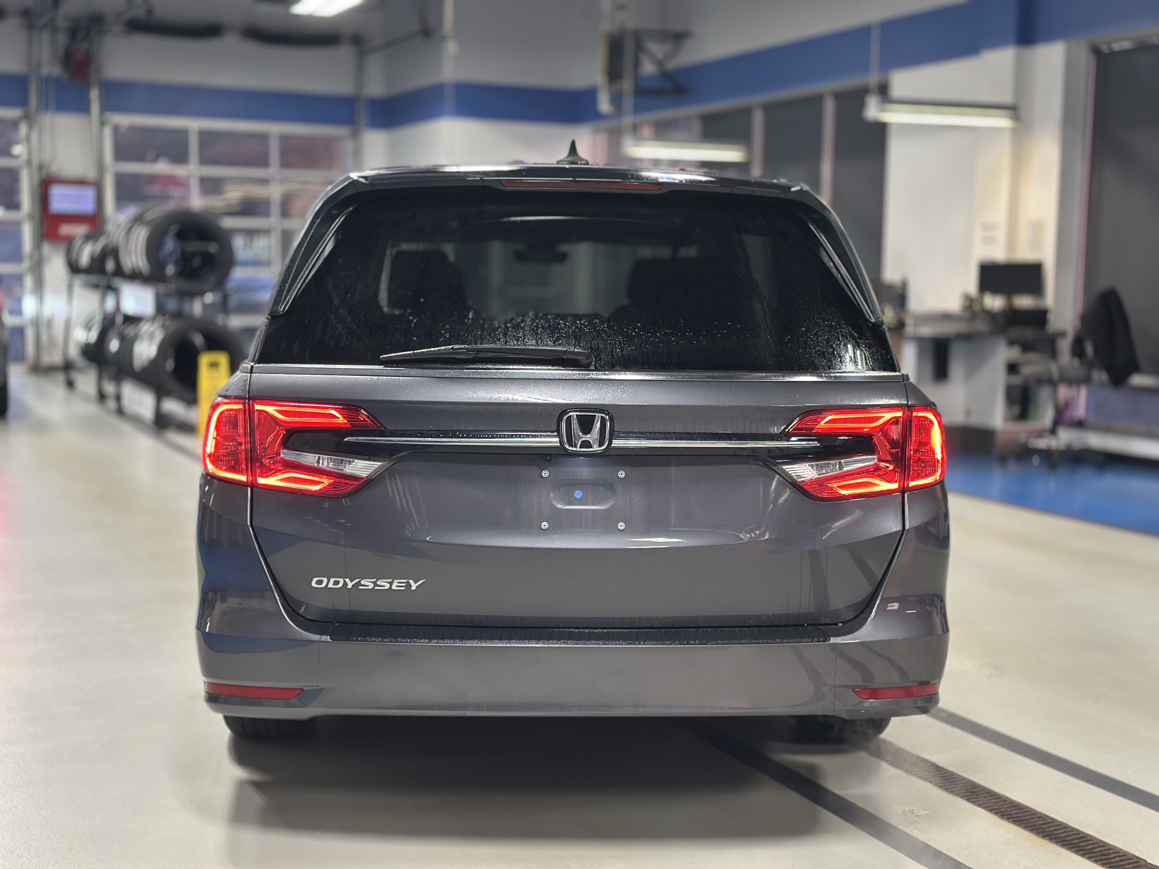 Used 2024 Honda Odyssey EX-L image 6