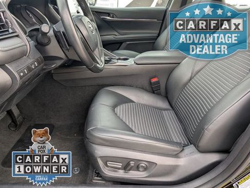 Used 2024 Toyota Camry SE image 14