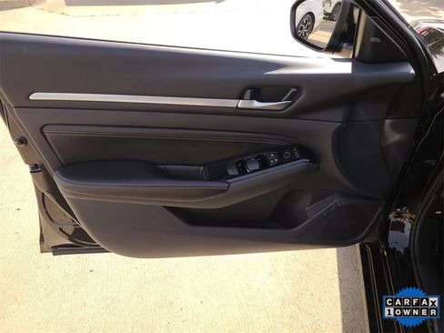 Used 2023 Nissan Altima 2.5 SV w/ SV Premium Package image 17