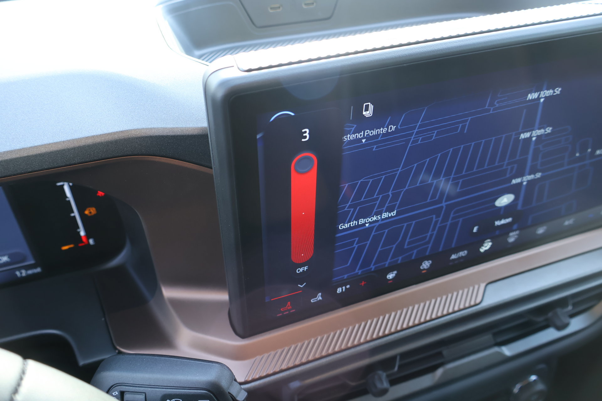 New 2026 Ford Bronco Sport Outer Banks w/ Outer Banks Tech Package+ AWD/4WD image 8