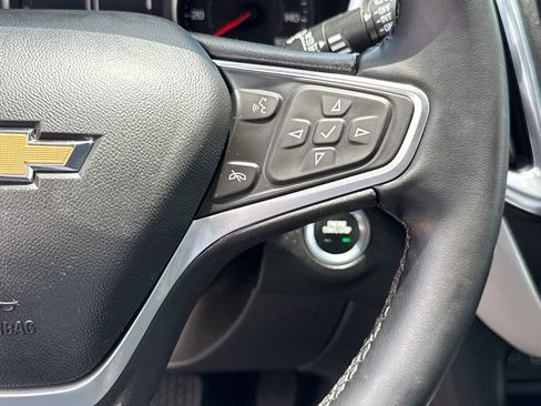 Used 2023 Chevrolet Equinox LT FWD image 16