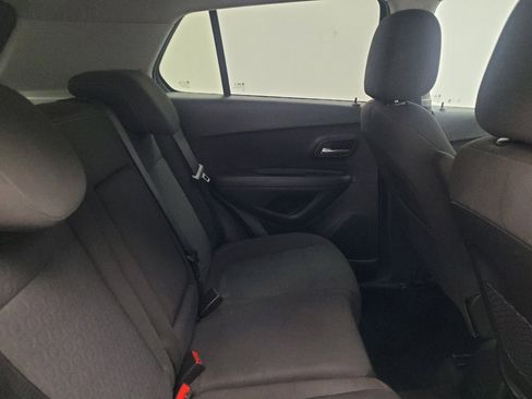 Used 2020 Chevrolet Trax LS w/ Tint and Cruise Package FWD image 19