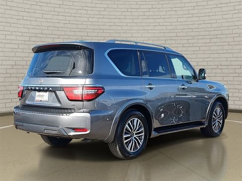 Used 2024 Nissan Armada SL image 5