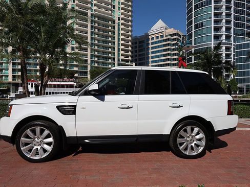 Used 2012 Land Rover Range Rover Sport HSE image 3