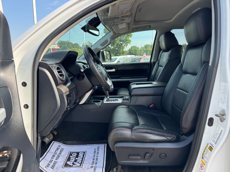 Used 2018 Toyota Tundra SR5 AWD/4WD image 15