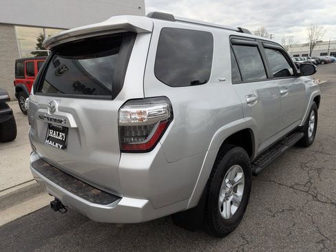 Used 2022 Toyota 4Runner SR5 Premium w/ Moonroof Package image 8