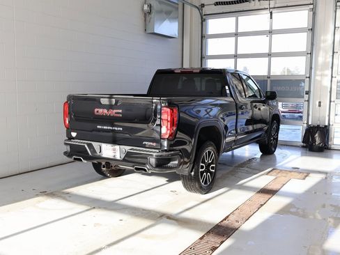 Certified 2019 GMC Sierra 1500 AT4 image 3