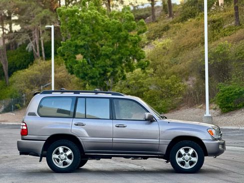 Used 2003 Toyota Land Cruiser image 13