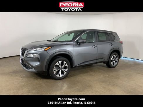 Used 2023 Nissan Rogue SV image 1