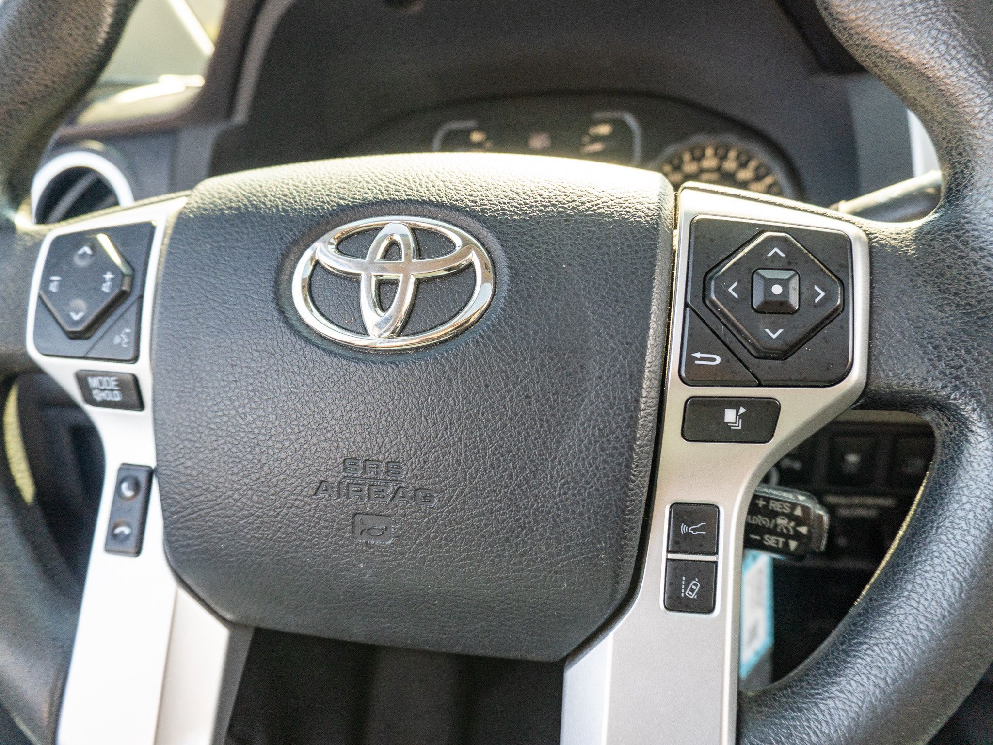 Used 2018 Toyota Tundra SR5 AWD/4WD image 28