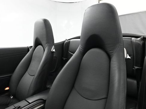 Used 2011 Porsche 911 Cabriolet image 5