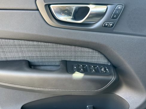 Certified 2025 Volvo XC60 B5 Core w/ Climate Package PRO image 11