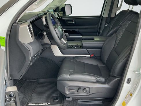 Used 2024 Toyota Sequoia Limited AWD/4WD image 20