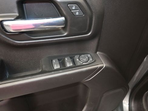 Used 2022 Chevrolet Silverado 1500 Custom Trail Boss w/ Safety Confidence Package AWD/4WD image 11