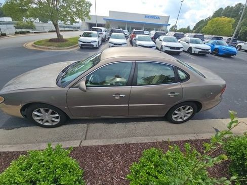 Used 2006 Buick LaCrosse CXS FWD image 2