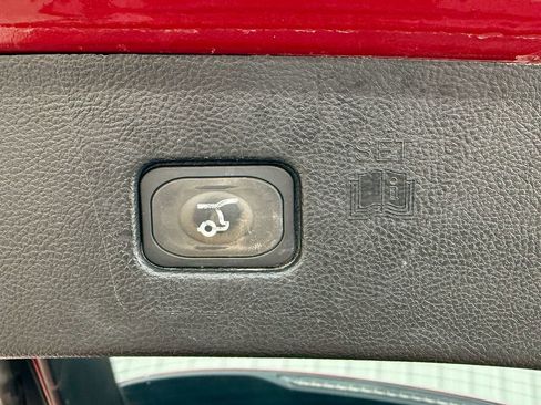 Used 2015 Ford Edge Titanium w/ Equipment Group 302A image 18