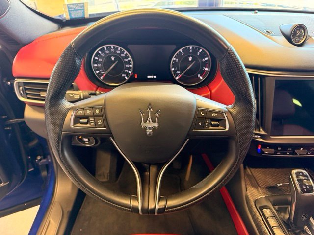 Used 2023 Maserati Levante GT AWD/4WD image 16
