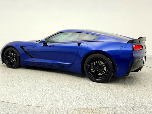 Used 2017 Chevrolet Corvette 2dr Stingray 1LT Coupe with Up image 7