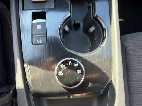 Used 2023 Nissan Rogue SV AWD/4WD image 22