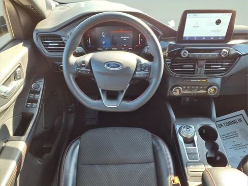 Used 2024 Ford Escape ST-Line image 6