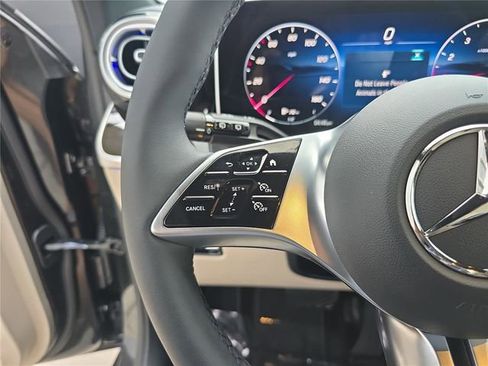 Certified 2026 Mercedes-Benz GLC 300 4MATIC image 35