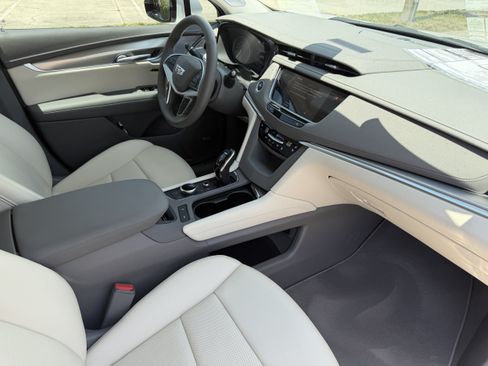 New 2026 Cadillac XT5 Premium Luxury FWD image 14