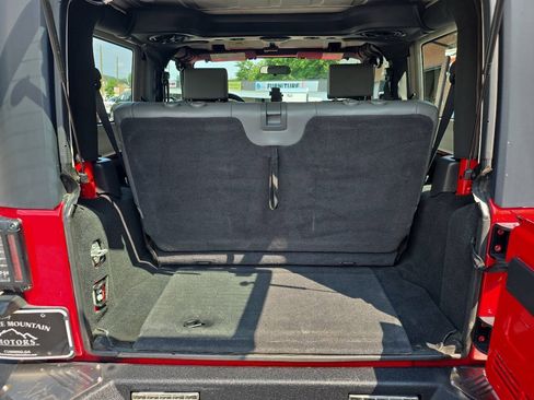 Used 2009 Jeep Wrangler X AWD/4WD image 19