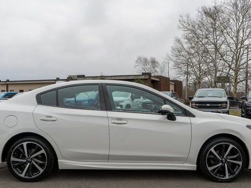Used 2022 Subaru Impreza 2.0i Sport image 9