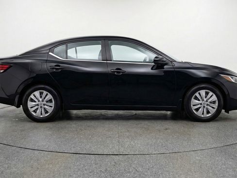 Used 2025 Nissan Sentra S FWD image 11