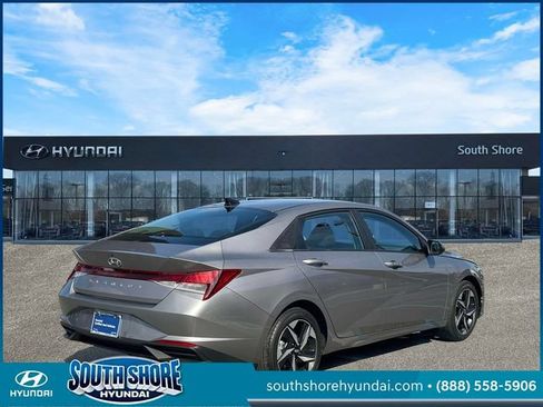 Certified 2023 Hyundai Elantra SEL w/ Convenience Package FWD image 6