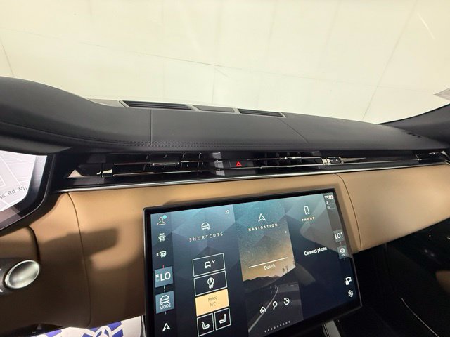 New 2027 Land Rover Range Rover Sport SE AWD/4WD image 21