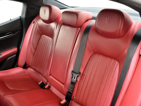 Used 2022 Maserati Ghibli Modena Q4 AWD/4WD image 19