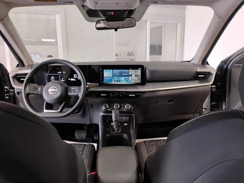 Used 2025 Nissan Kicks SV w/ SV Premium Package FWD image 56