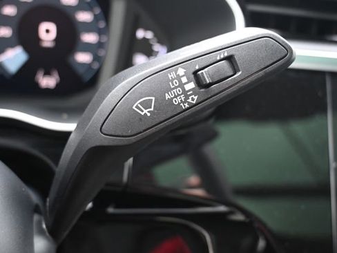 Used 2025 Audi Q3 2.0T Premium AWD/4WD image 35