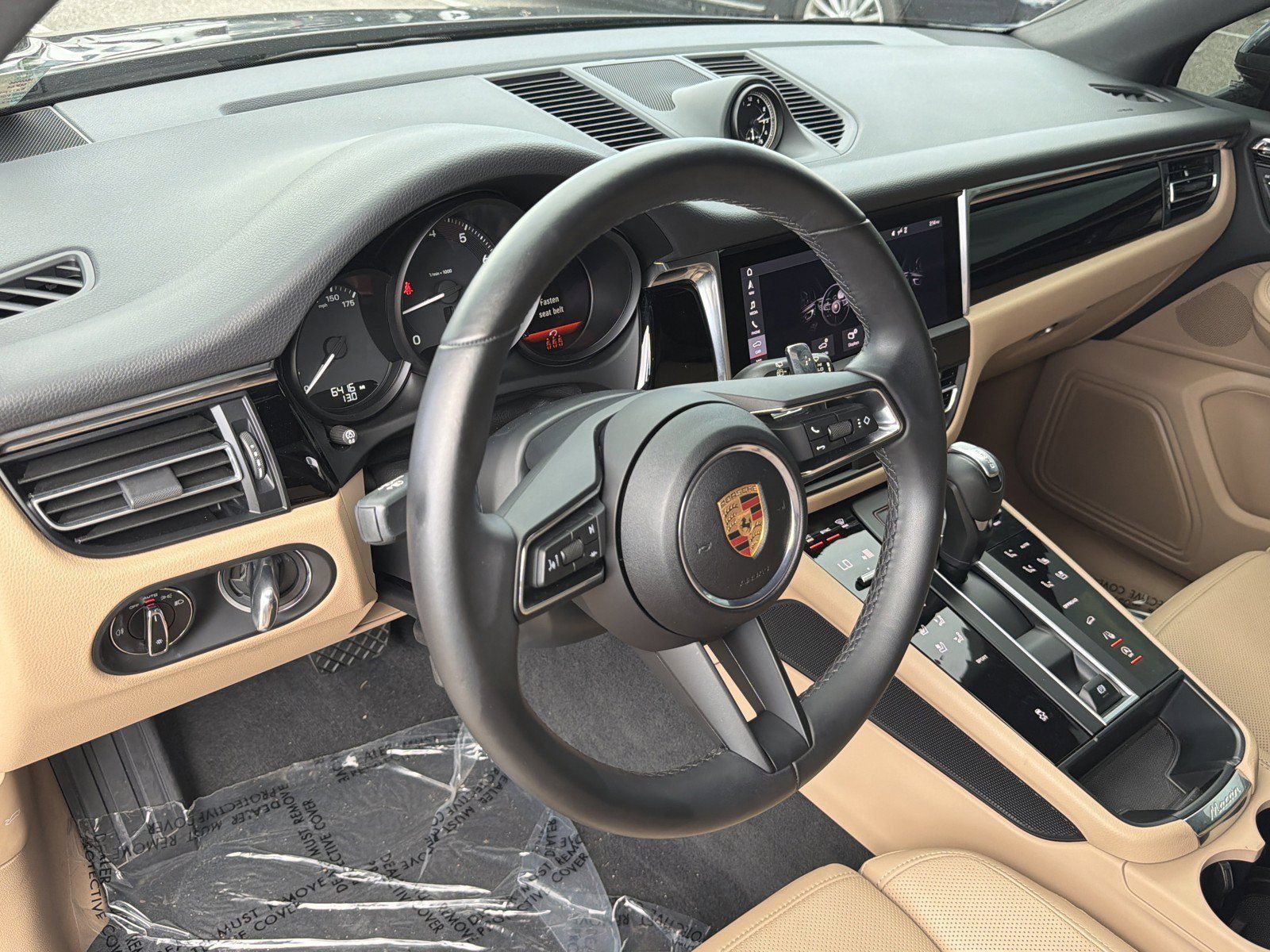 Used 2025 Porsche Macan Turbo AWD/4WD image 20