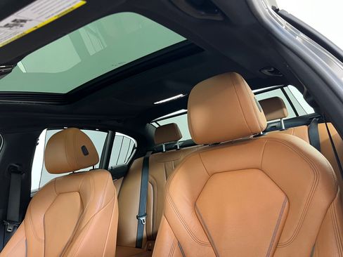 Used 2023 BMW 540i w/ Executive Package image 14